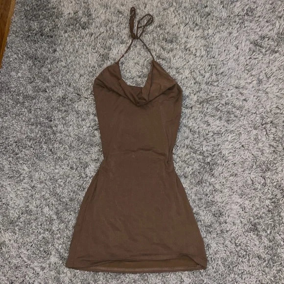 Ruby and Jenna Taupe Halter Dress Size Small NWT - Picture 1 of 6